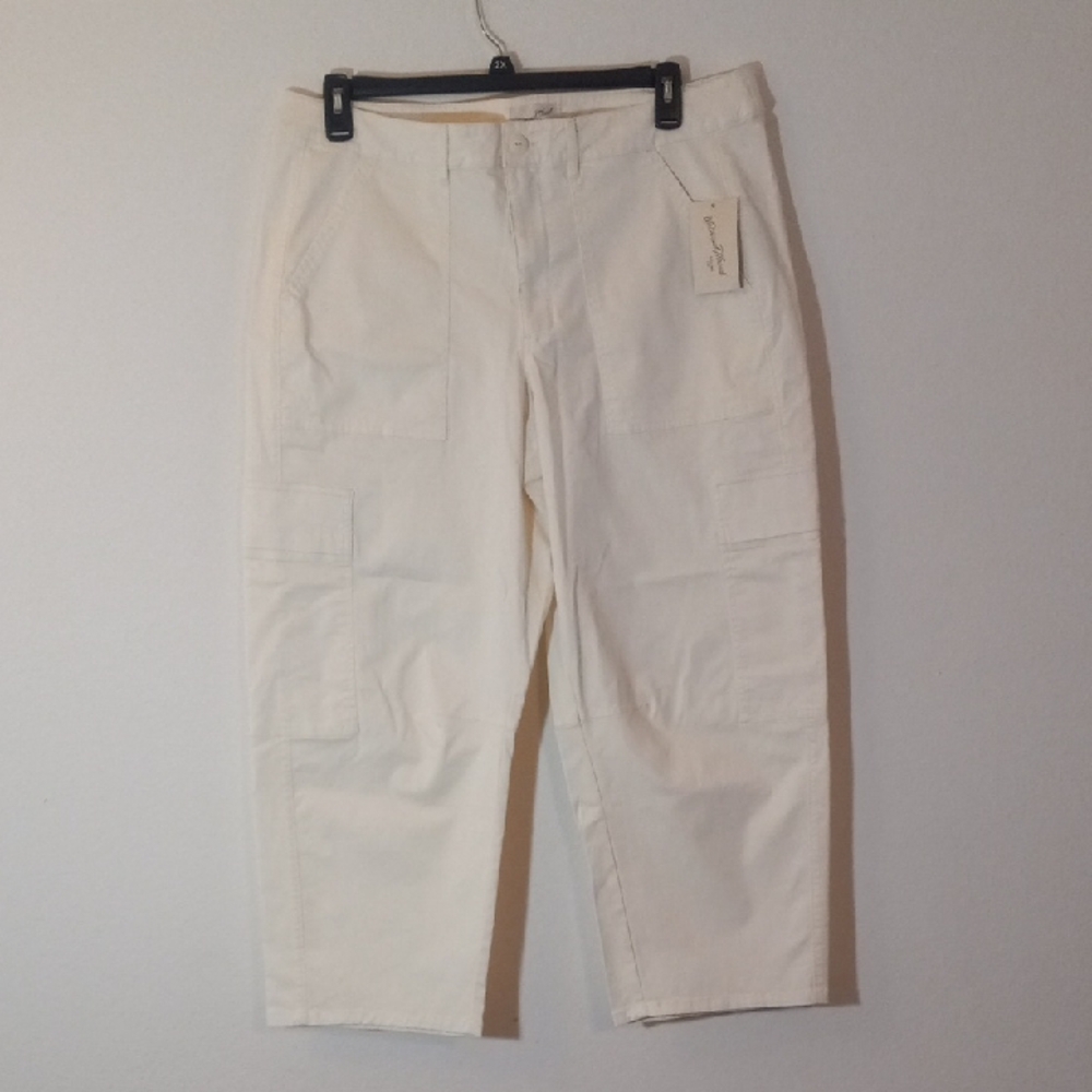 Universal Thread Women's Cream Cargo Pants